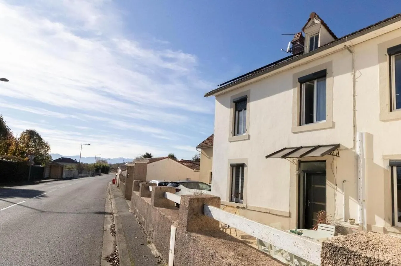 Holiday home Jolie Maison Juillan 
